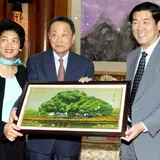 Robert Kuok Net Worth