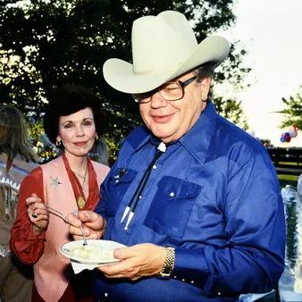 One Day He Was The Richest Person In The World. The Next Day He was Bankrupt. The Truly Unreal Life Story Of Nelson Bunker Hunt