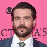 Charlie Weber Net Worth