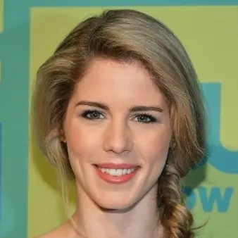 Emily Bett Rickards Net Worth