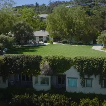 Adam Levine And Behati Prinsloo Just Listed The Former Affleck/Garner Mansion For $57.5 Million
