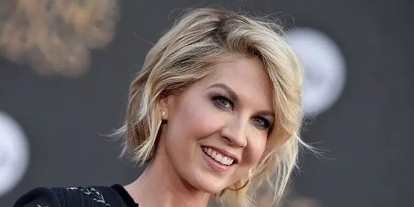 Jenna Elfman