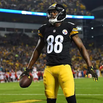 How NFL Receiver Darrius Heyward-Bey Saved Almost All Of His Career Earnings