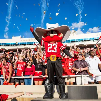 A Texas Tech Football Recruit Just Signed A $5 Million Guaranteed Deal – Class Attendance Not Required