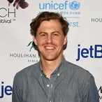 Alex Moffat Net Worth