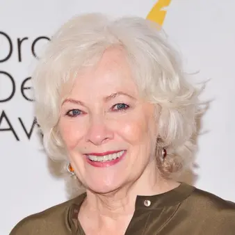 Betty Buckley Net Worth