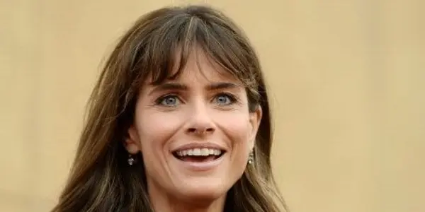 Amanda Peet