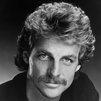 Darby Hinton Net Worth