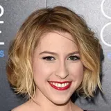 Eden Sher Net Worth