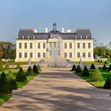 Anonymous Middle Eastern Person Spends $300 Million To Buy This Insane Paris Chateau