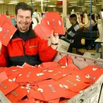 Did You Know That Blockbuster Had A Chance To Buy Netflix For $50 Million? They Chose… Poorly.