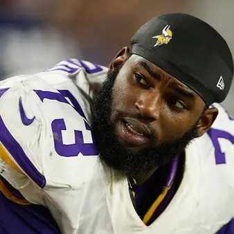 A Former Defensive Lineman For The Minnesota Vikings Is Suing His Doctors For $180 Million