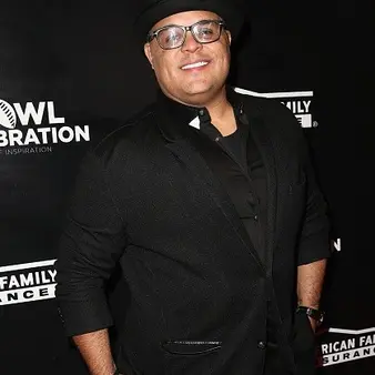Israel Houghton Net Worth