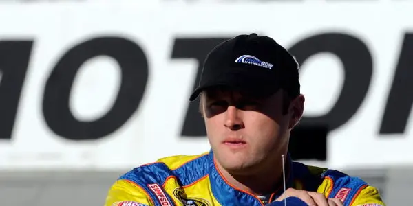 Travis Kvapil