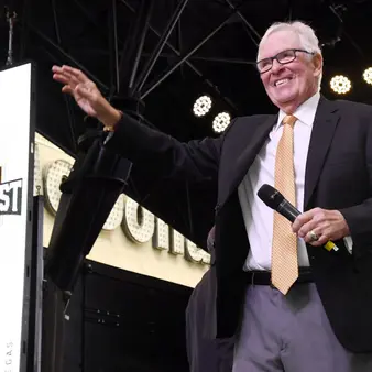 These 10 Billionaires Earned Their Fortunes Thanks To Wall Street's Latest Craze: The SPAC