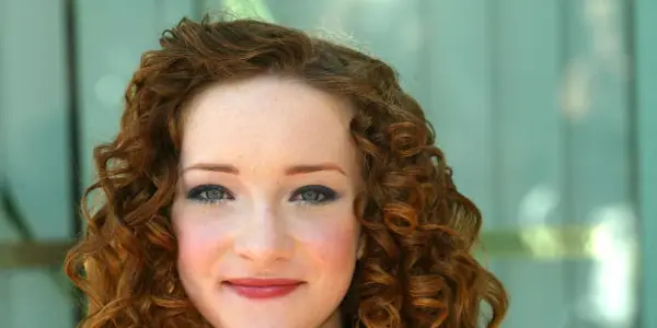 Scarlett Pomers