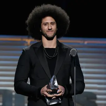 Colin Kaepernick And Eric Reid Reportedly Split Less Than $10M In NFL Settlement