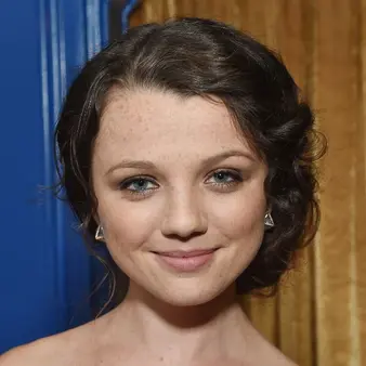 Stefania LaVie Owen Net Worth