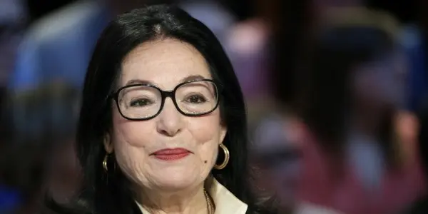 Nana Mouskouri
