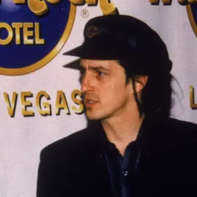 Izzy Stradlin