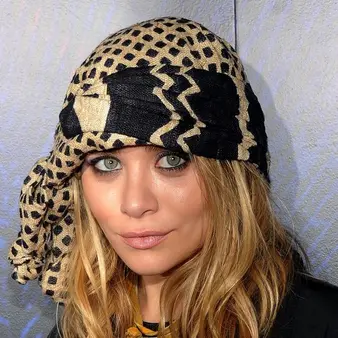 Ashley Olsen Net Worth | Celebrity Net Worth