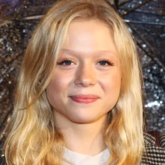 Naomi Battrick Net Worth