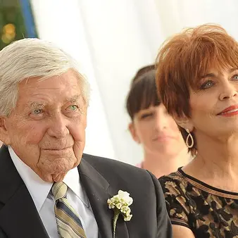 Ralph Waite Net Worth