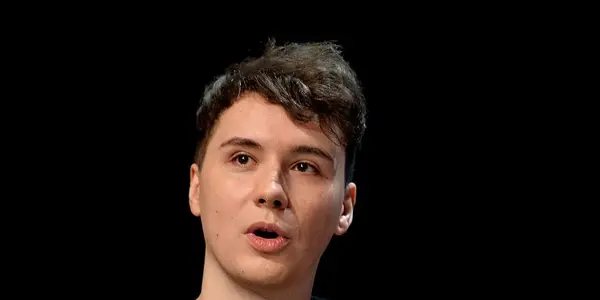 Dan Howell