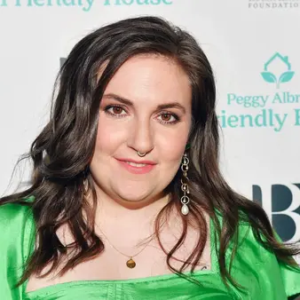 Lena Dunham Net Worth