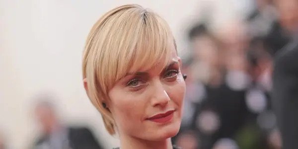 Amber Valletta