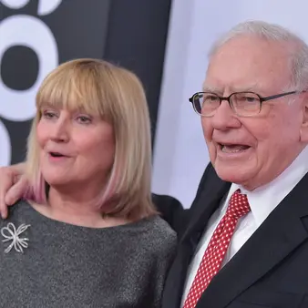 Warren Buffett Says Bitcoin Isn't A Real Investment