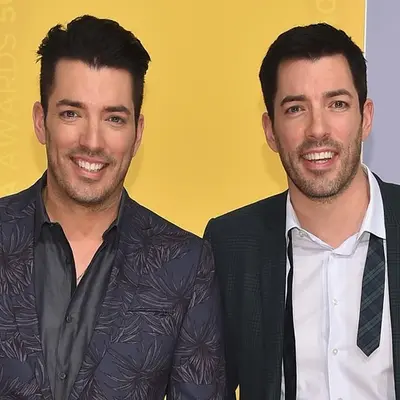 Jonathan and Drew Scott