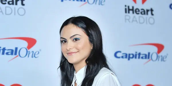 Camila Mendes