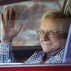 Anonymous Bidder Pays $2.68M For Lunch With Warren Buffett