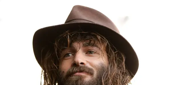 Angus Stone