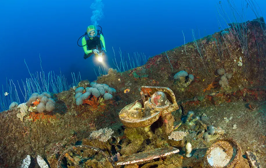 He Found $100 Million in Sunken Gold… Then Spent 10 Years in Prison Rather Than Reveal Where 500 Coins Are Hidden. Now He's Finally Free