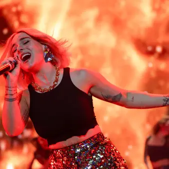 Toni Tennille Net Worth | Celebrity Net Worth