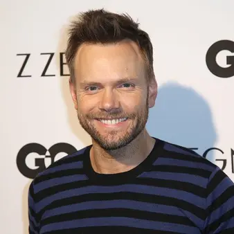 Joel McHale Net Worth