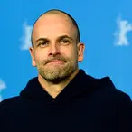 Jonny Lee Miller Net Worth