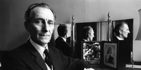 Peter Cushing