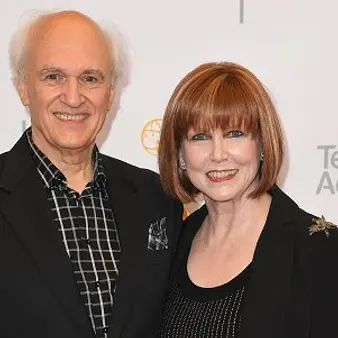 Stephanie Edwards Net Worth