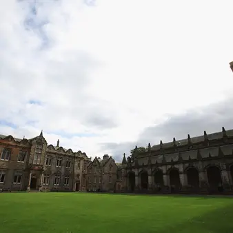 Billionaire's Daughter Taking Staff Of 12 With Her To College To Help Her Get Through Dorm Life