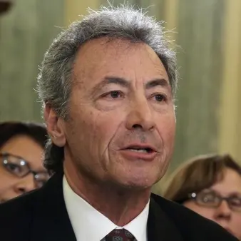 Rodney Sacks Net Worth