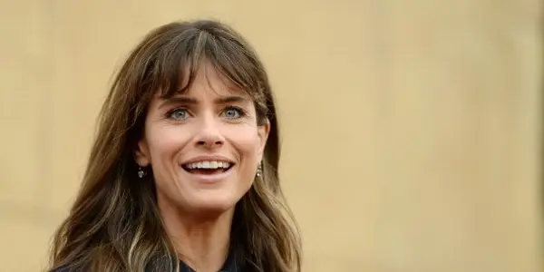 Amanda Peet