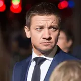 Jeremy Renner Says COVID-19 Has Reduced His Income To "Less Than Zero"