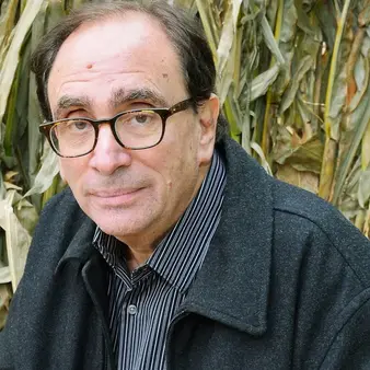 You'll Get Goosebumps When You Find Out How Much Money Money R.L. Stine Has Earned From His Children's Book Empire