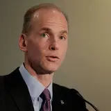 Dennis Muilenburg Net Worth