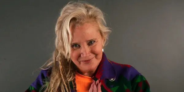 Sally Kirkland