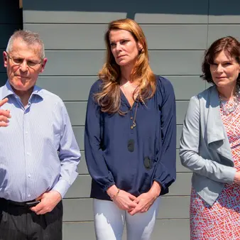 Hamptons Socialite Told She Couldn't Gain More Than Five Pounds During Marriage Blindsided By Divorce Papers