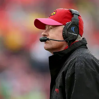 Louisville Signs Bobby Petrino To New Seven-Year, $30.625 Million Contract